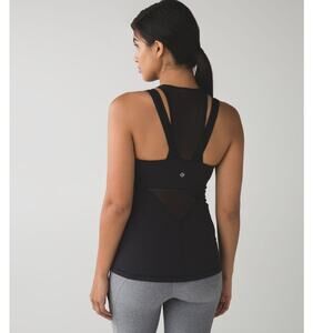 Lululemon Running In The City Black Shelf Bra Tank Top Size 2
